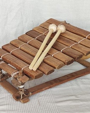 Instrumento balafom pentatonico bobo pequeno 8 teclas